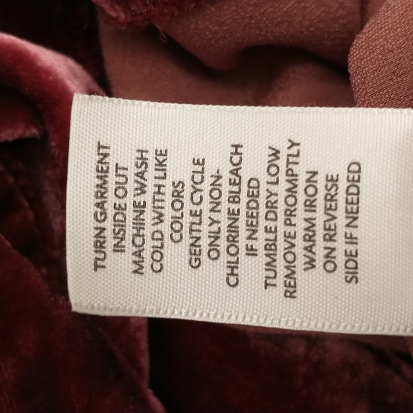 Velvet Top J Jill Silk Blend Dark Raspberry Flare Hem Tunic Soft Lush Washable - Picture 7 of 9